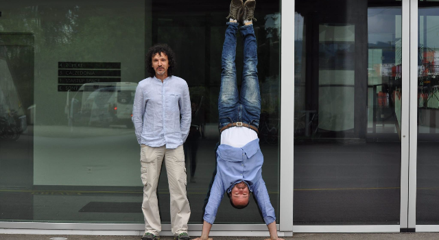 Swiss Startup - BeeHelpful Product Image